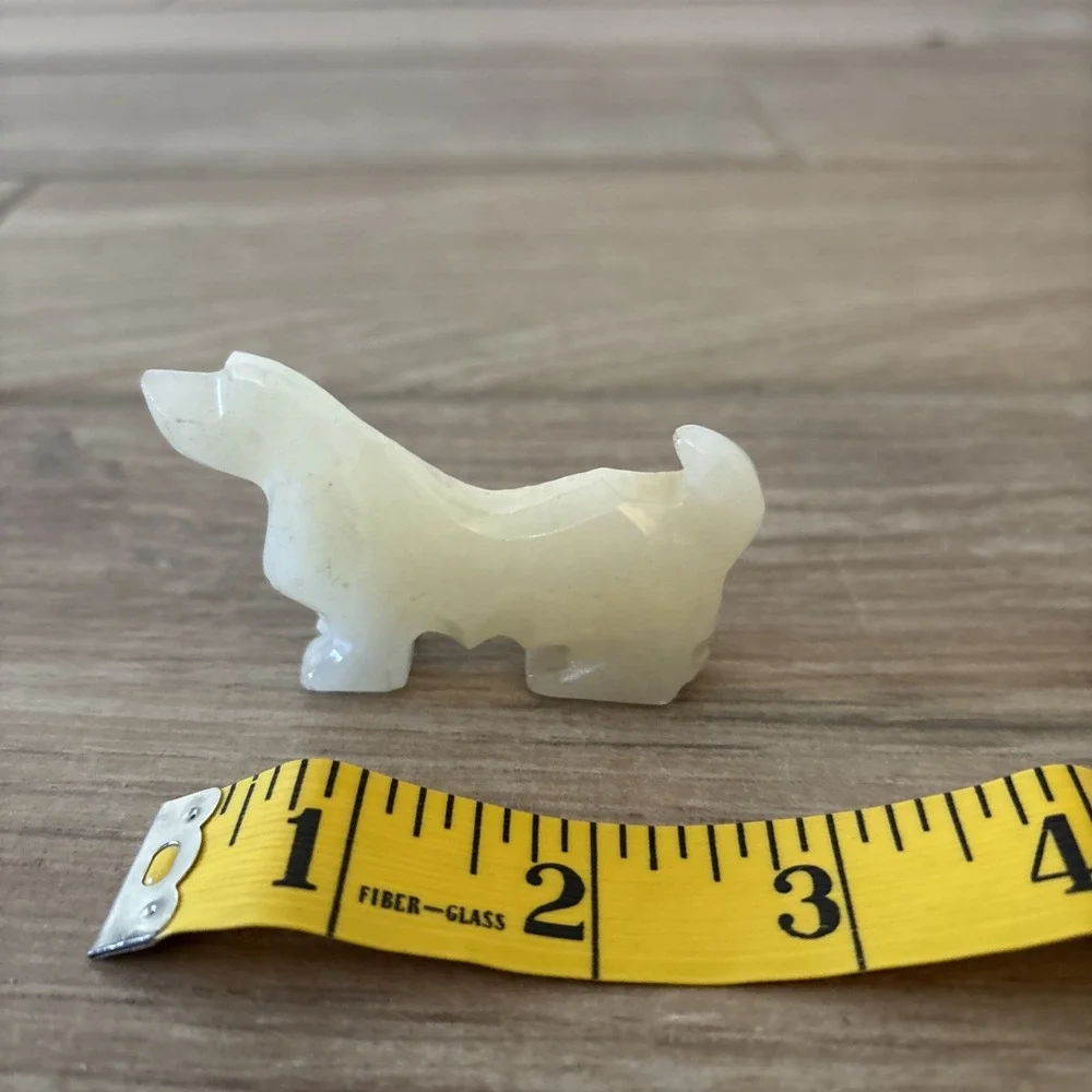 Carved White Onyx Stone Basset‎ Hound Dog Sculpture Figurine 3.25